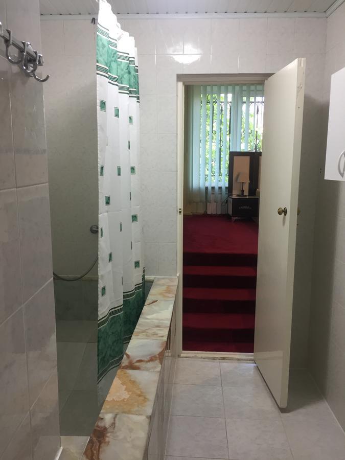 יירבאן Bloor Hotel מראה חיצוני תמונה