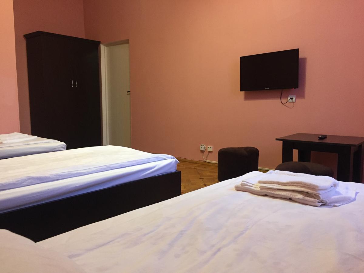 יירבאן Bloor Hotel מראה חיצוני תמונה